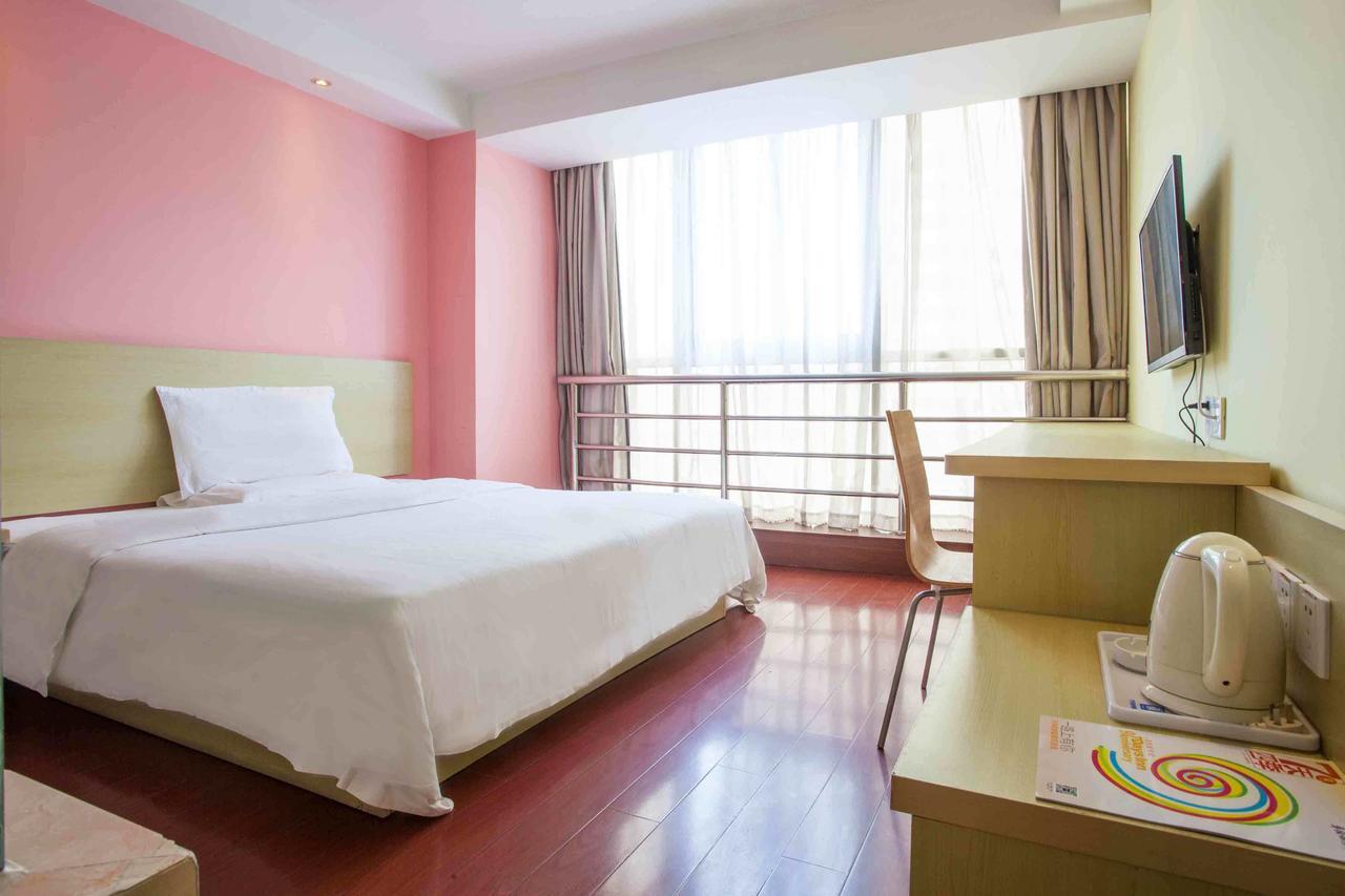 7Days Inn Guangzhou Southern Hospital Medical College Station エクステリア 写真