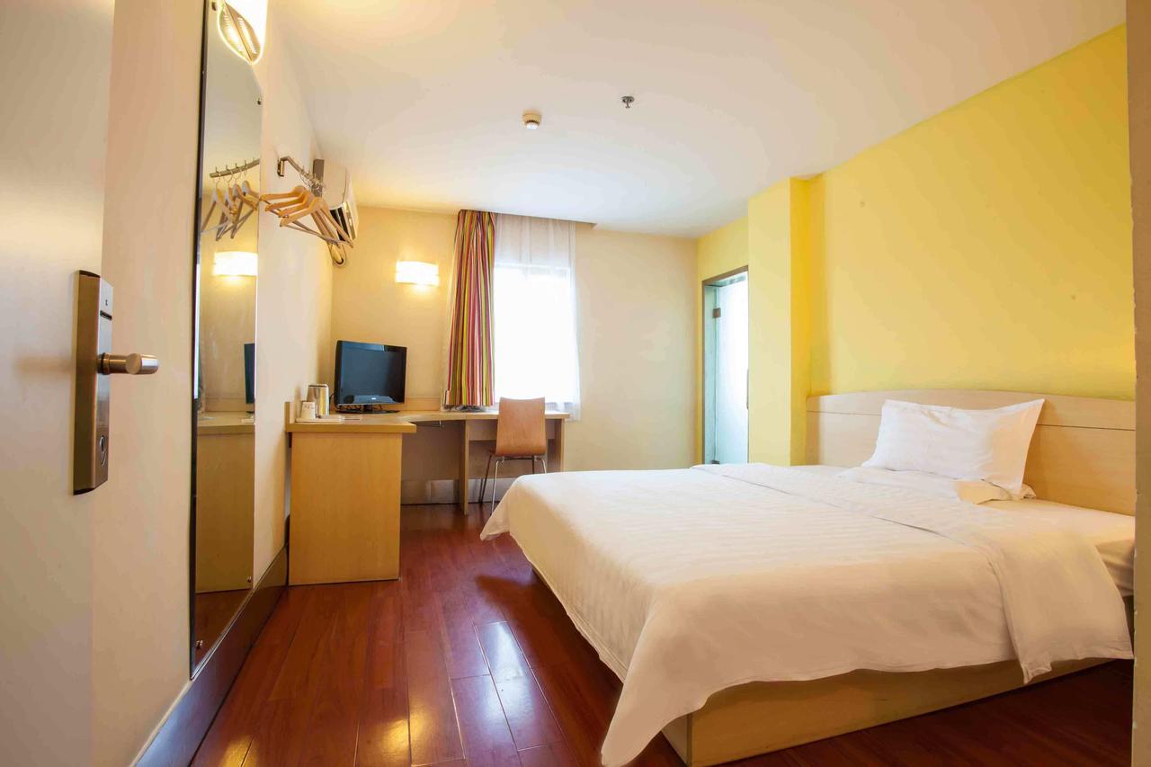 7Days Inn Guangzhou Southern Hospital Medical College Station エクステリア 写真