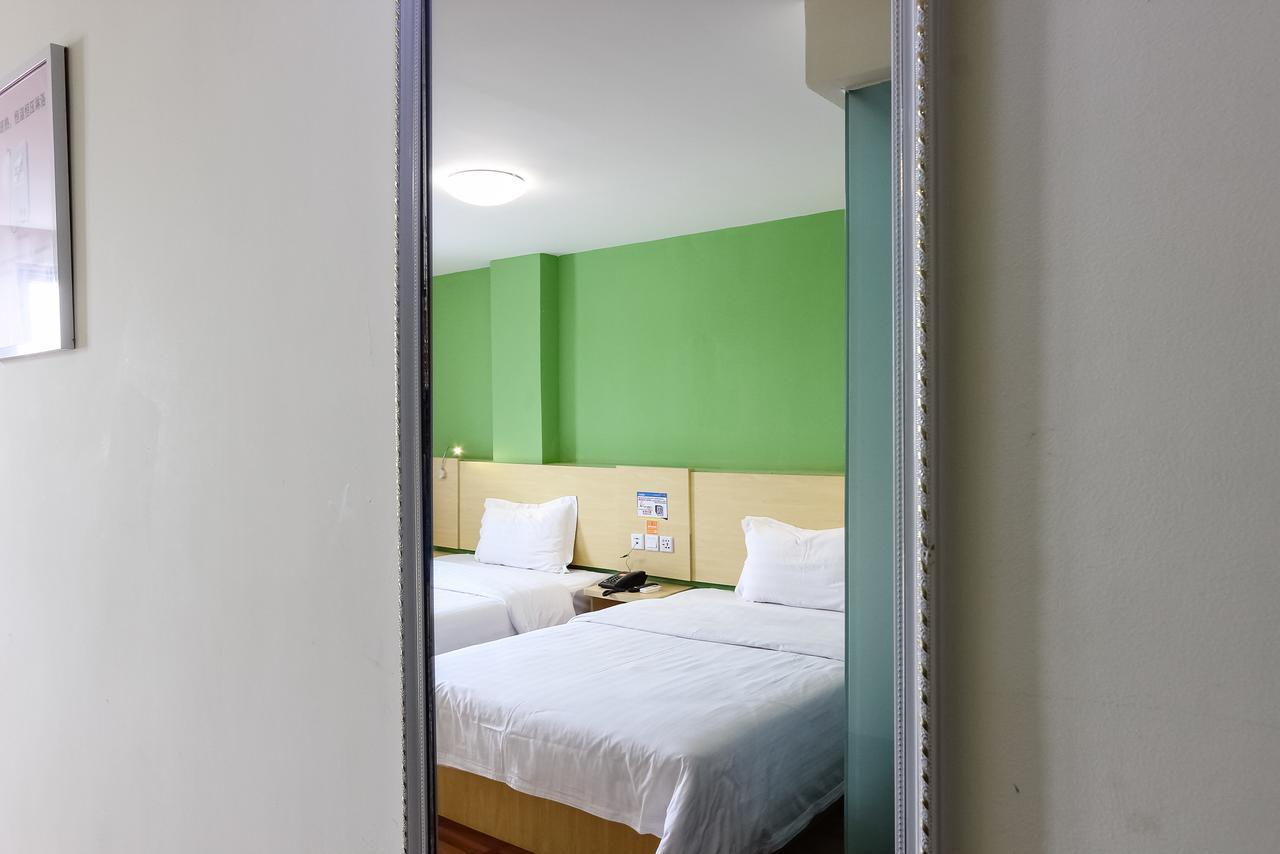 7Days Inn Guangzhou Southern Hospital Medical College Station エクステリア 写真